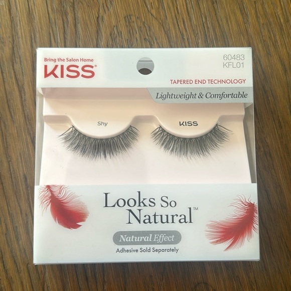 Kiss Eyelashes‎ - Picture 1 of 2